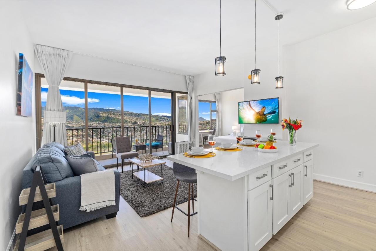 Fully Renovated 1br With King Bed, Great Mountain Views, And Free Parking! Apartment Honolulu