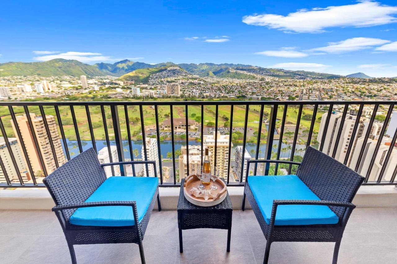 Fully Renovated 1br With King Bed, Great Mountain Views, And Free Parking! * Honolulu