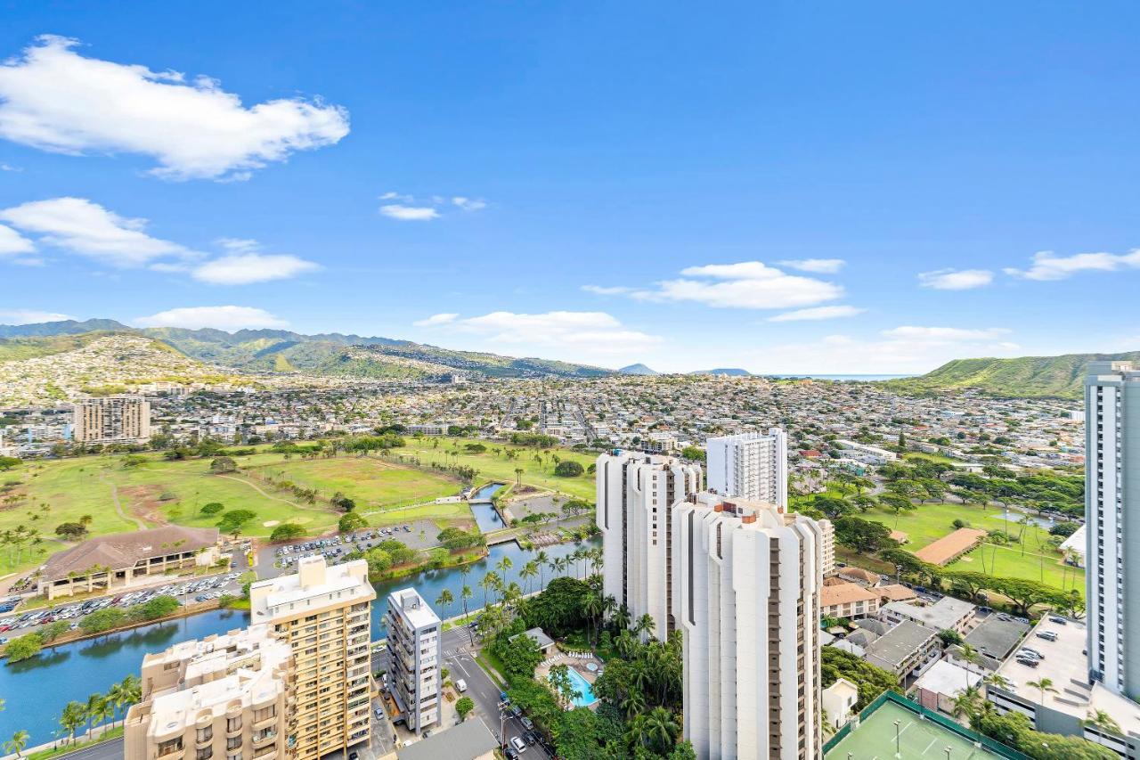 Apartment Fully Renovated 1br With King Bed, Great Mountain Views, And Free Parking! *