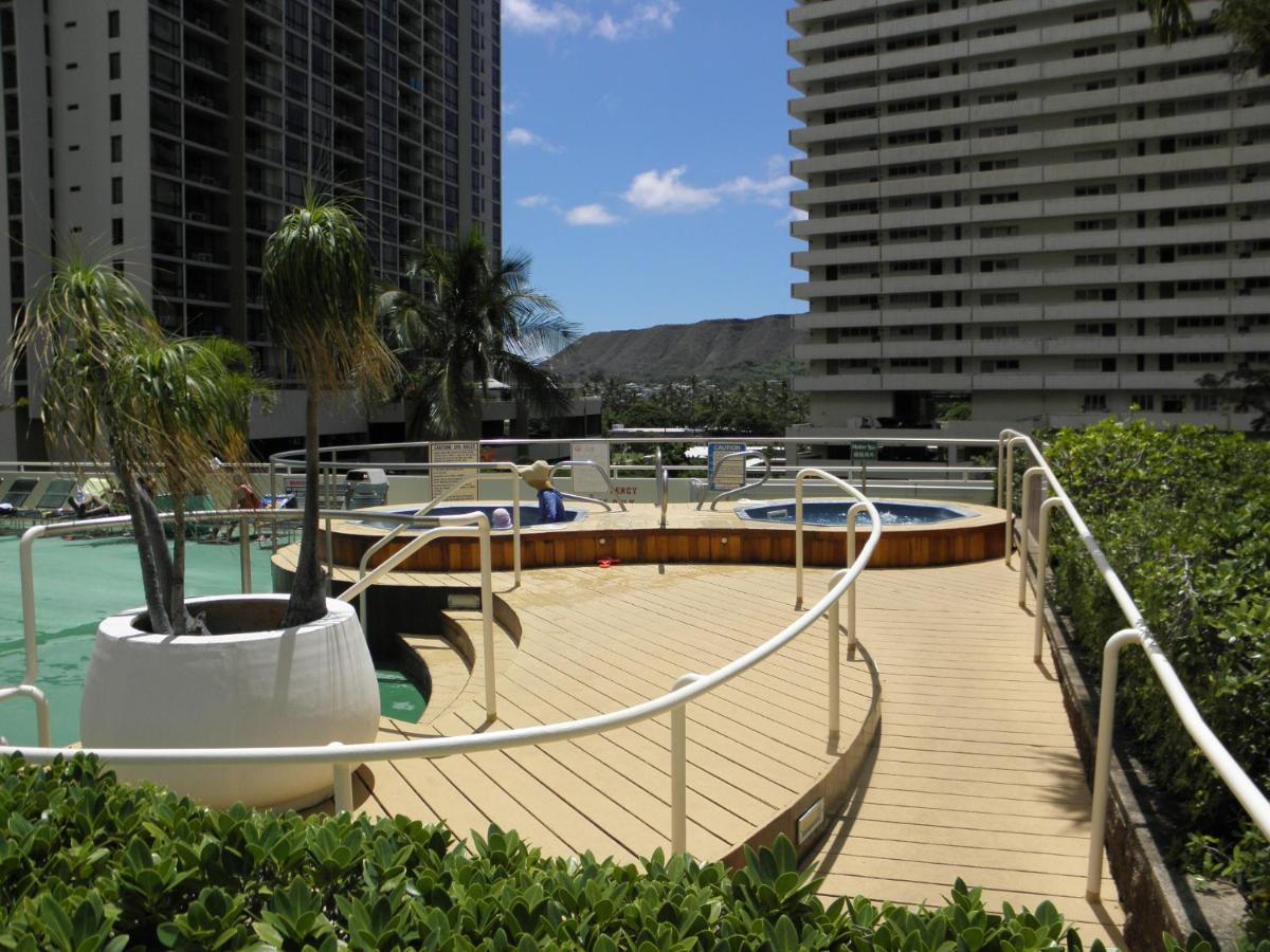 Fully Renovated 1br With King Bed, Great Mountain Views, And Free Parking! * Honolulu