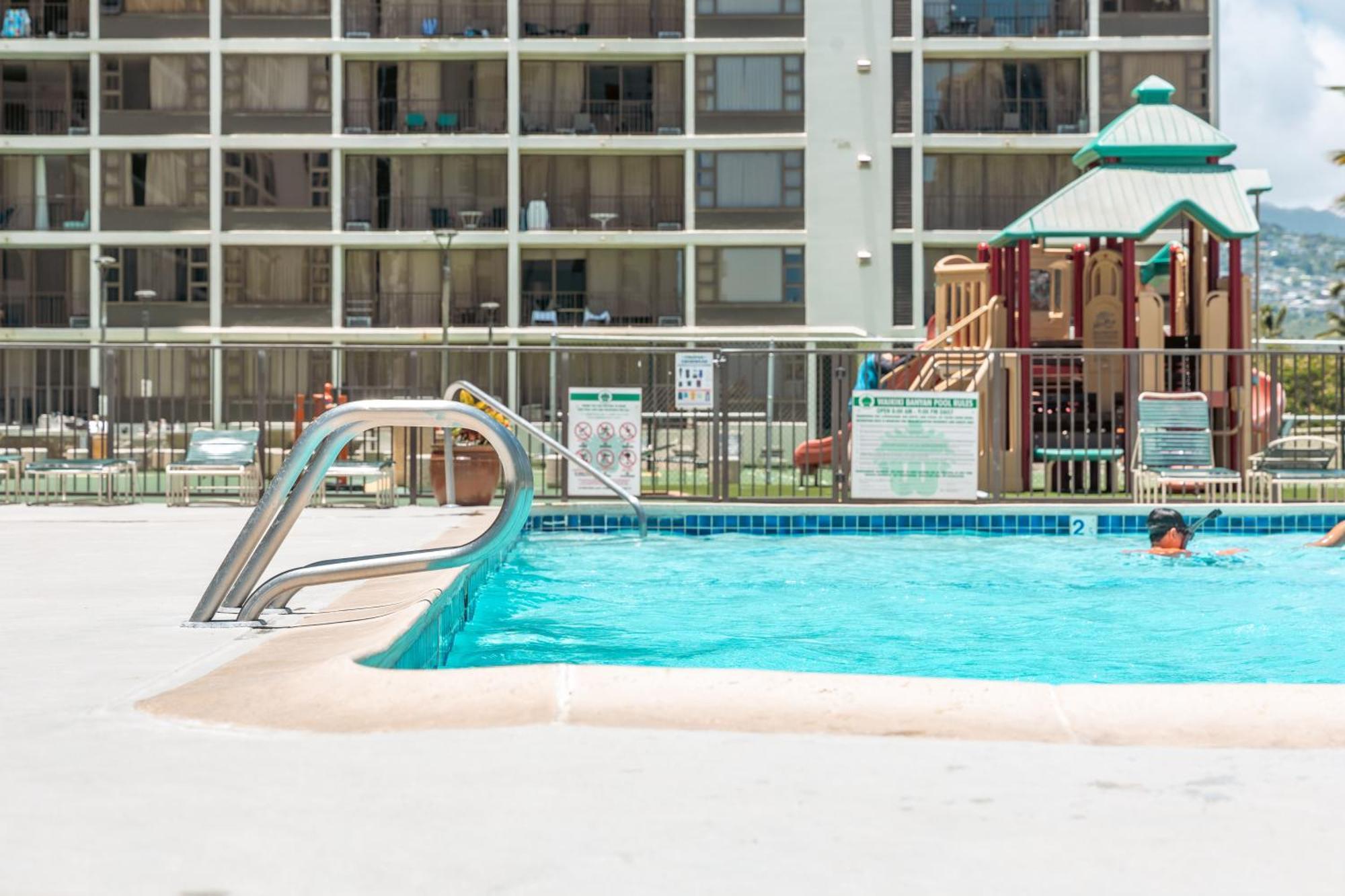 Apartment Fully Renovated 1br With King Bed, Great Mountain Views, And Free Parking! Honolulu